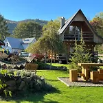 Mateo Lodge *